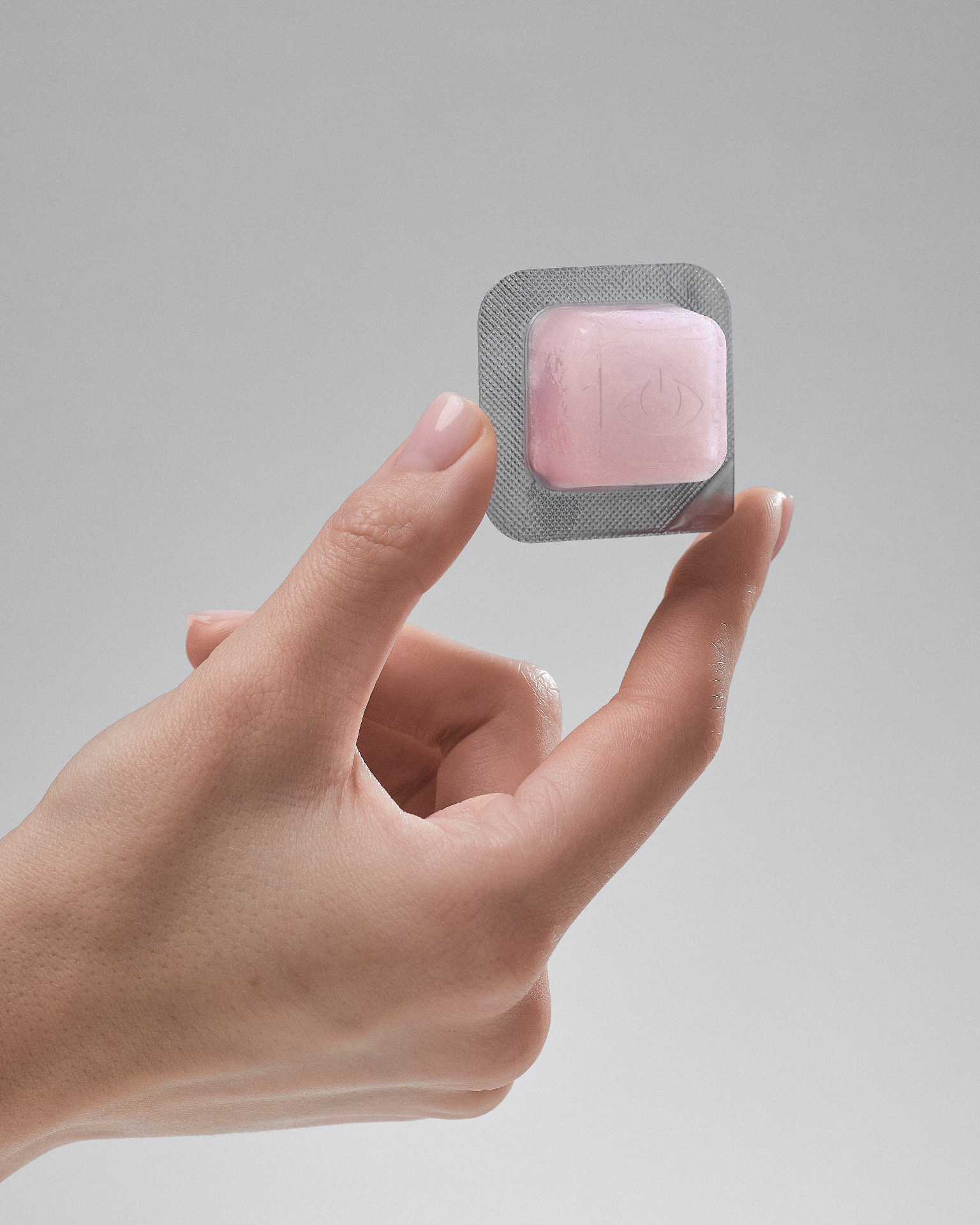 Frozen Essence single-use cryo-cube sachet